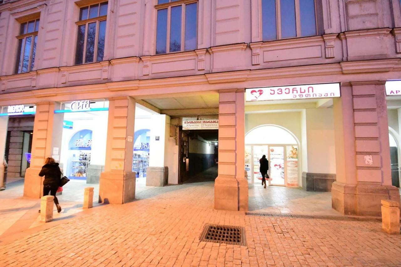 Freedom Square Apartment Tbilisi Exterior photo